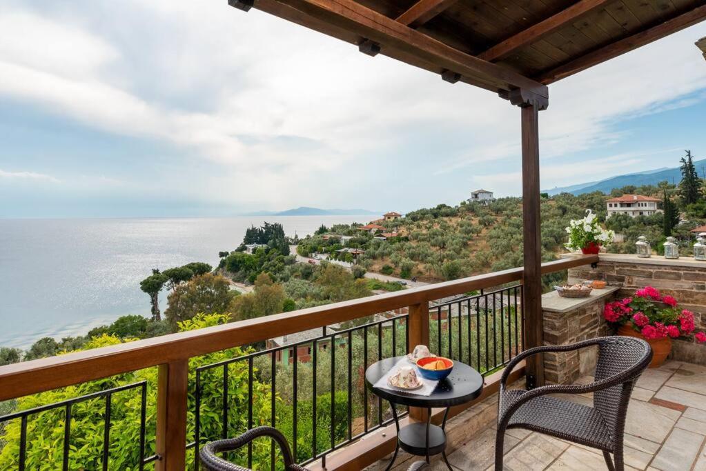 Seaside House With View Over Pagasitikos อาฟิสโซส ภายนอก รูปภาพ
